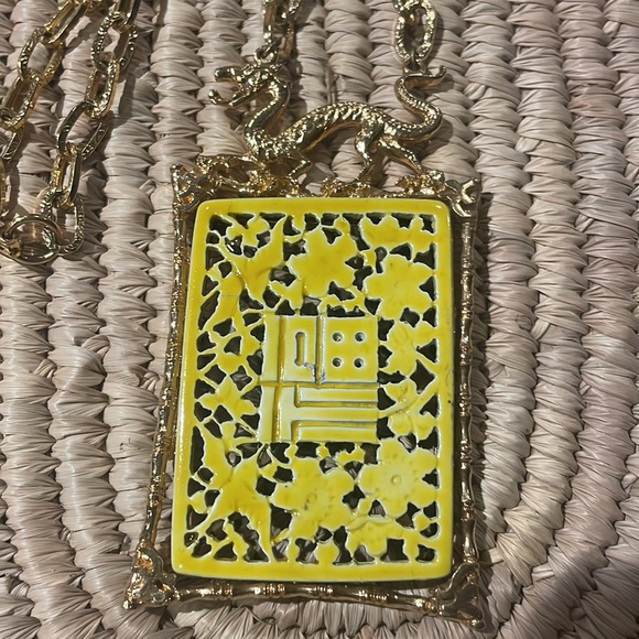 Vintage Signed ART Arthur Pepper Dragon & Yellow Enamel Pendant Necklace - Picture 2 of 4